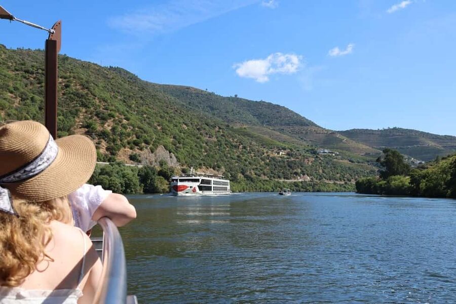 From Porto: 2 Boutique Wineries w/ Winery Lunch & 1-h cruise - Price and value: is $146 per person a fair deal?