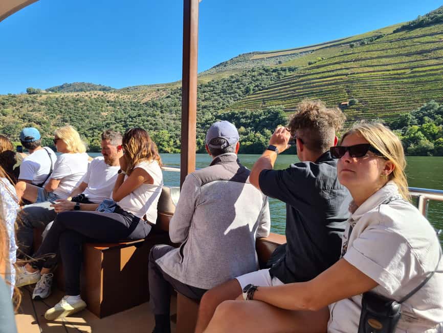 From Porto: 2 Wine Regions, Farm Lunch, and Boat Ride - Second Quinta Visit in Vilarinho de São Romão: More Tastings, More Context