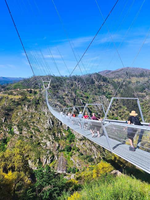 From Porto: Aveiro, Paiva Walkways, & Suspension Bridge Tour - The early start: meeting at Largo Actor Dias at 7:50 AM