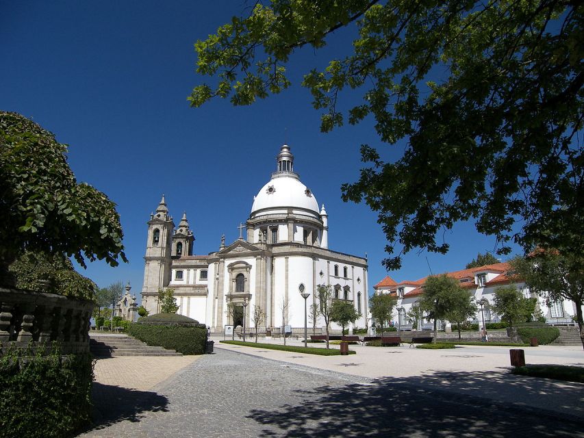 From Porto: Braga and Guimarães Full-Day Trip with Lunch - From Porto to Northern Portugal’s core: ride time and pacing