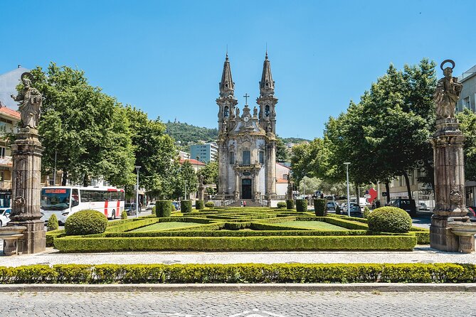 From Porto: Braga & Guimarães - Full Day Experience with Lunch - Inside the Ducal Palace and Guimarães Castle Courtyards