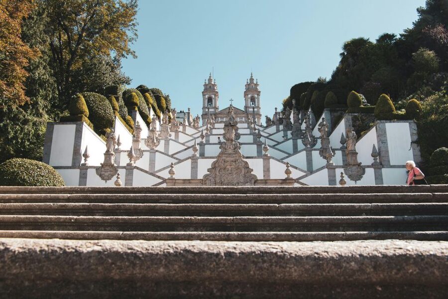 From Porto: Braga & Guimarães with Lunch Small Group Tour - A Porto-to-Braga-Guimarães Day Trip That Actually Feels Small