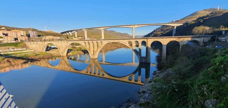 From Porto: Douro Valley Wine Tasting Tour With Hotel Pickup - Pinhão, photo stops, and the one-hour river cruise