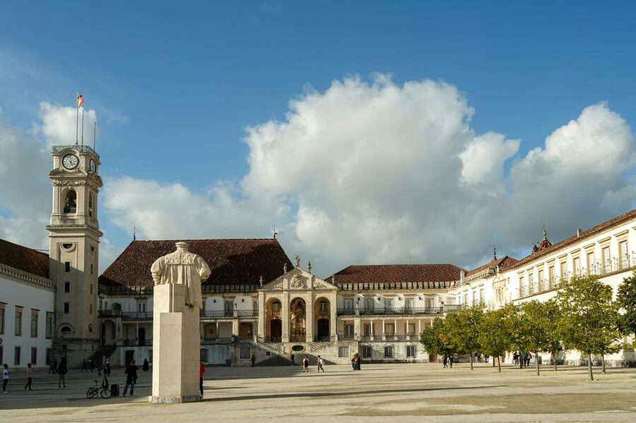 From Porto: Fátima and Coimbra Tour - Sé Velha, Coimbra: Meeting the Old Cathedral First