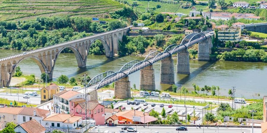 From Porto: Full-Day Douro Valley Trip - The starting point, the first views, and why the day begins at Lapa