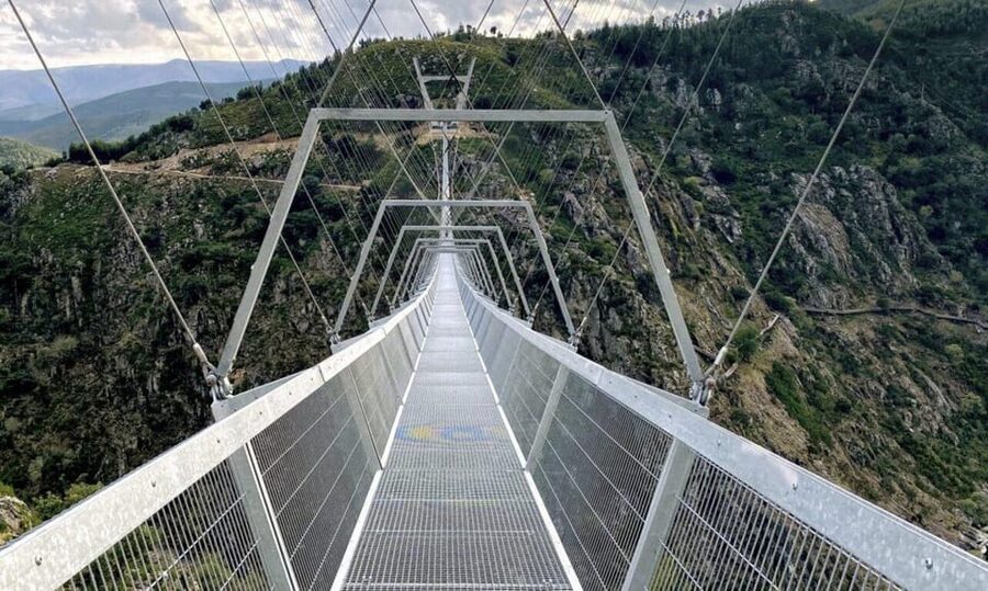 From Porto or Aveiro: 516 Arouca Suspended Bridge Tour - Arouca Break: Lunch Time, Slate Houses, and a Bit of Town Flavor