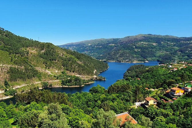 From Porto: Peneda-Gerês National Park Full Day Tour - Cascata Tahiti: the mellow trek to lagoons and waterfalls
