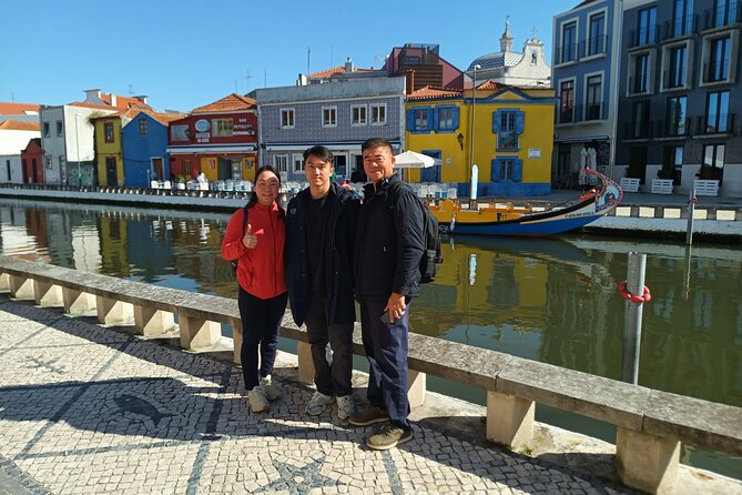From Porto: Private transfer to Lisbon with up to 3 Stops - Fátima: the Sanctuary experience in a focused, respectful stop