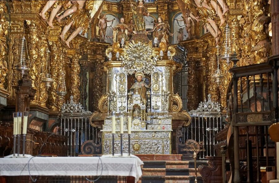 From Porto: Santiago de Compostela Cathedral Private Tour - Should You Book This Porto to Santiago Private Day Trip?