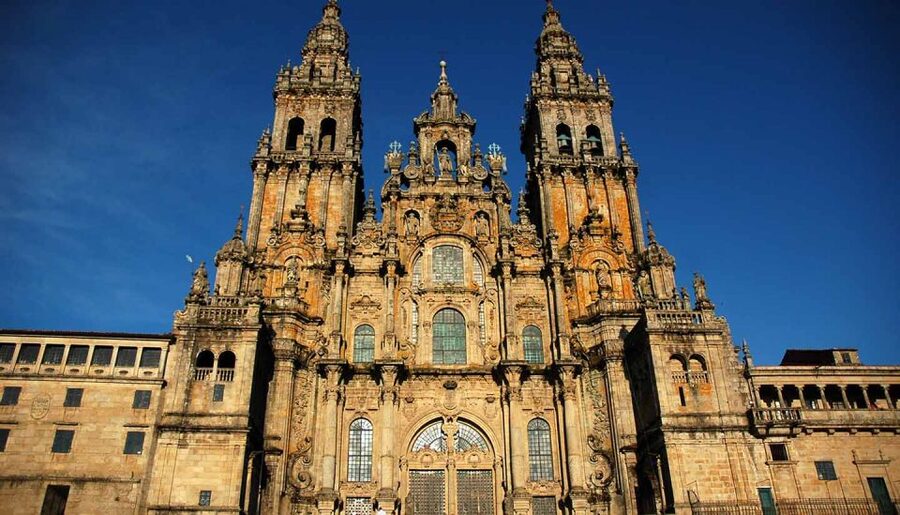 From Porto: Santiago de Compostela Cathedral Private Tour - Valença do Minho, Fortress Views on the Portugal-Spain Line