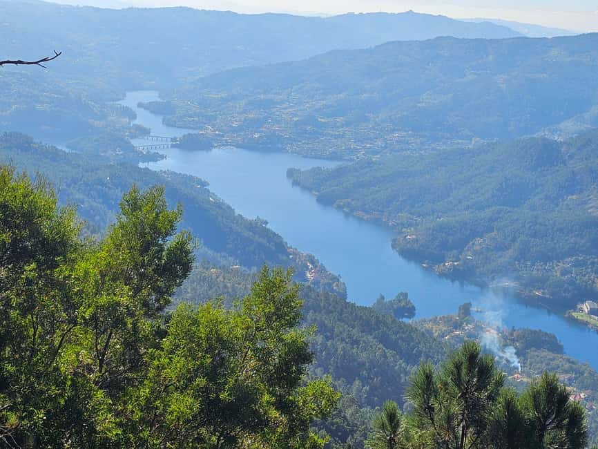 From Porto to Peneda-Gerês National Park - Mizarela Bridge: medieval stone, dramatic gorge, quick immersion