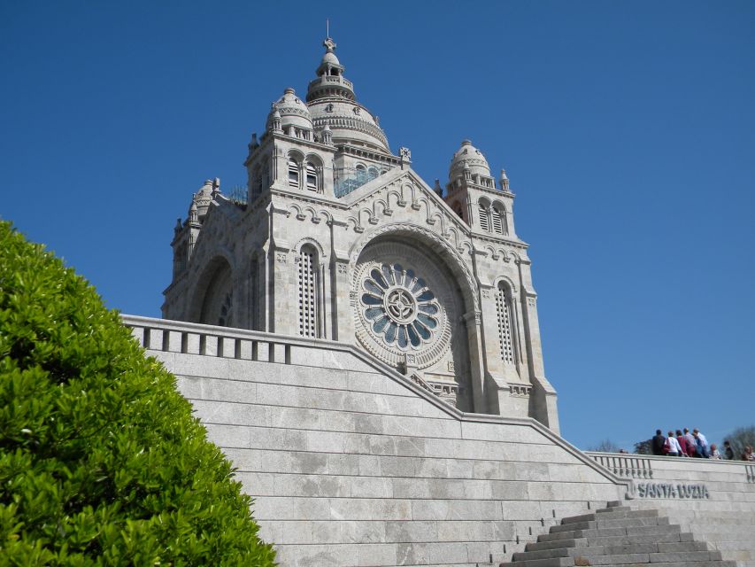 From Porto: Viana Castelo and Ponte Lima Private Tour - What the guide does for you (and why it matters)