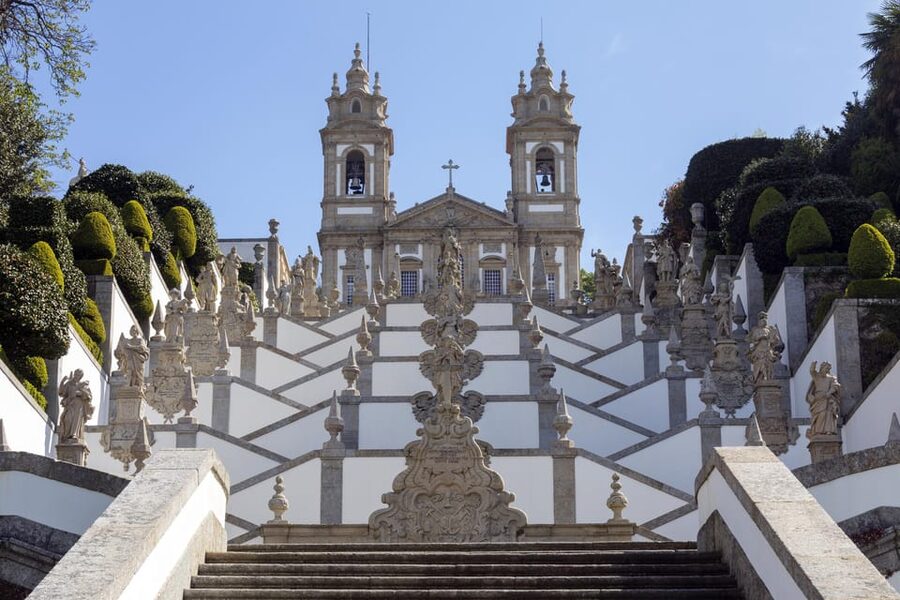From Porto: Viana do Castelo, Braga and Guimarães Day Tour - The Big Idea: A 10.5-Hour North Portugal Sampler