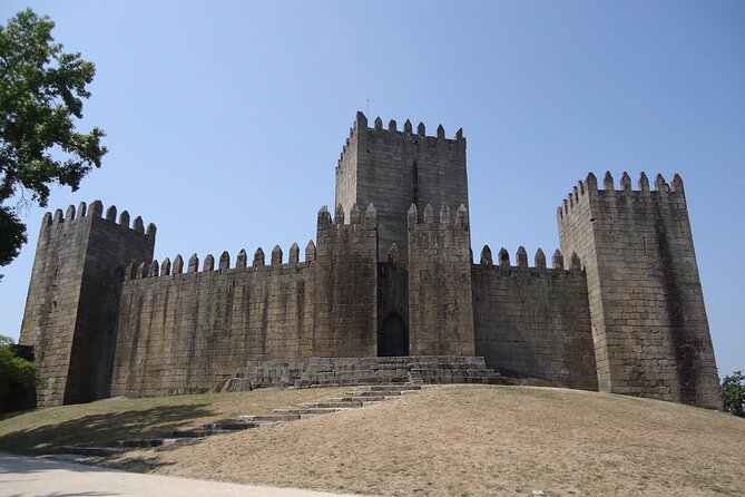 From Porto: Visit Guimarães & Braga with Lunch - Start Point in Porto and the Ride Setup