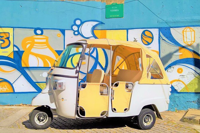 Full-Day Private Tuk Tuk All Around Porto - Palacio da Bolsa, Mercado Ferreira Borges, and Alfândega Porto