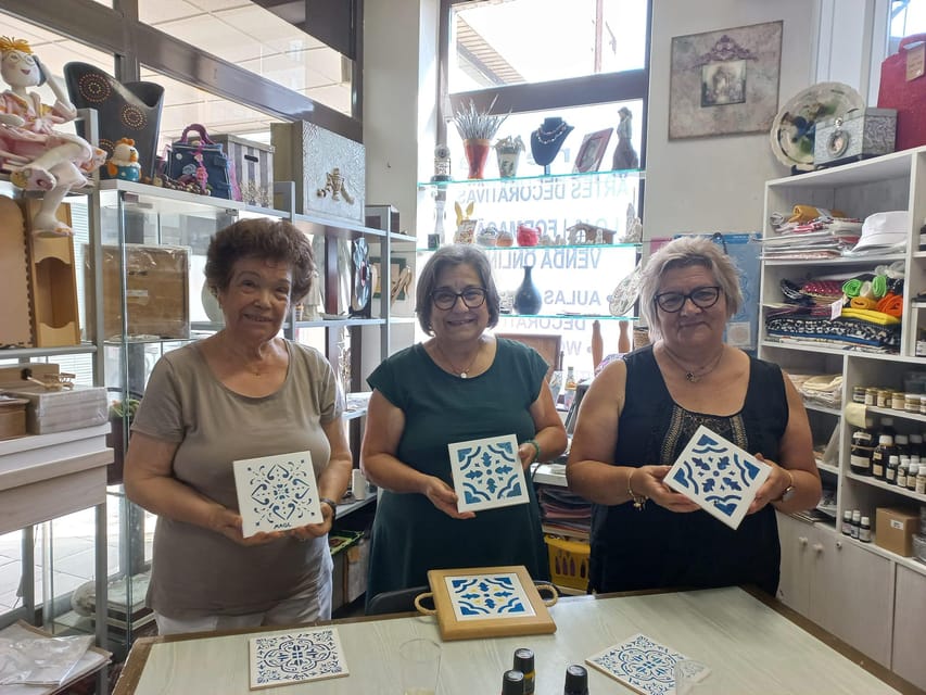 Gaia: Tile painting workshop, Port Wine and Pastel de Nata - What you take home: a real keepsake made the same day