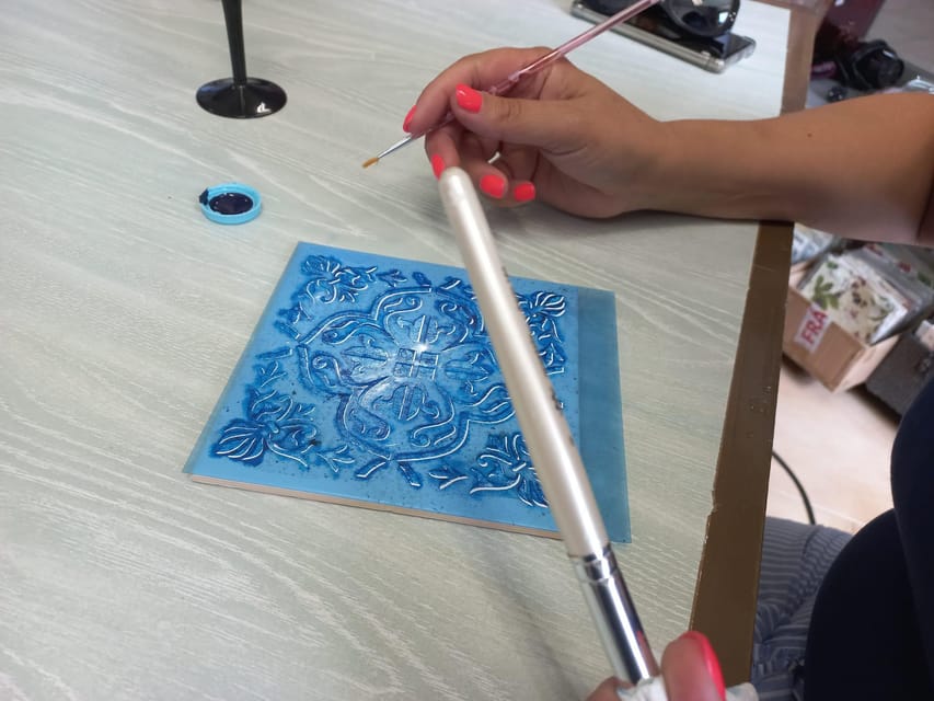 Gaia: Tile painting workshop, Port Wine and Pastel de Nata - Timing and group size: why the limited spots matter