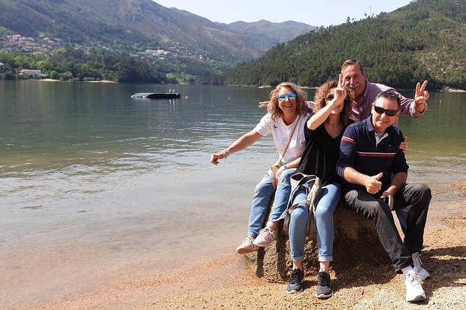 Gerês Nature,Waterfalls,Tasty Lunch!Small Group,Offer Wine bottle - Miradouro stops: Pedra Bela and Ermida for photos with less effort