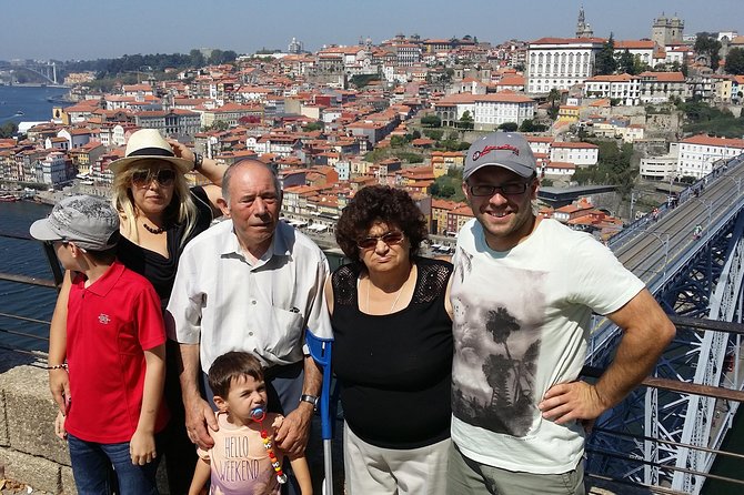 Half Day Porto & Beach Side Small-Group Tour- Different Tastings - Torre dos Clérigos: quick photo time, entrance not included