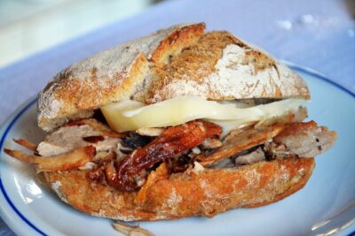 Half-Day Walking Tour Tasting Local Food in Porto