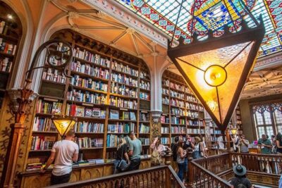 Harry Potter and Lello Bookshop Tour : Highlights and Hidden Gems