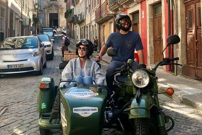 Highlights of Porto on a glamorous sidecar - Half Day - Getting on and off the sidecar: the one thing to take seriously