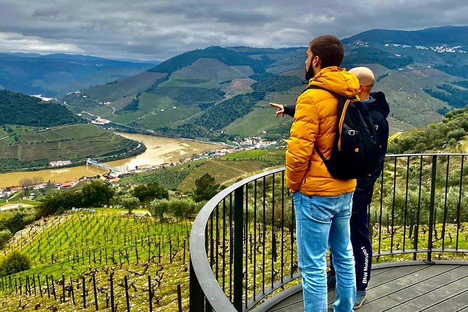HIKING in the Douro Valley - The Scenic Return Drive on National Road 222