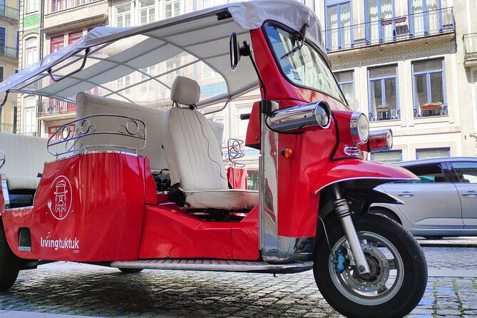 Historic Porto by Private Electric Tuk Tuk to Top Landmarks - São Bento Station: The Perfect First Landmark Stop