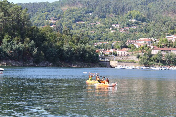 Kayak Experience & Gerês Tour, from Porto - Pedra Bela Viewpoint at 829 m: A Quick Scenic Reset With a Snack Spot