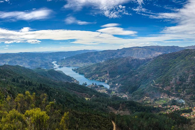 Kayaking and Waterfall in Peneda-Gerês National Park from Porto - Timing, duration, and pacing: why 9 to 10 hours works