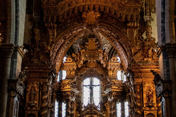 Lello Bookshop, Stock Exchange Palace and Cathedral -Guided visit - Stop 3: Sé Cathedral (Porto Cathedral), Fortress Church Meets Baroque Makeovers