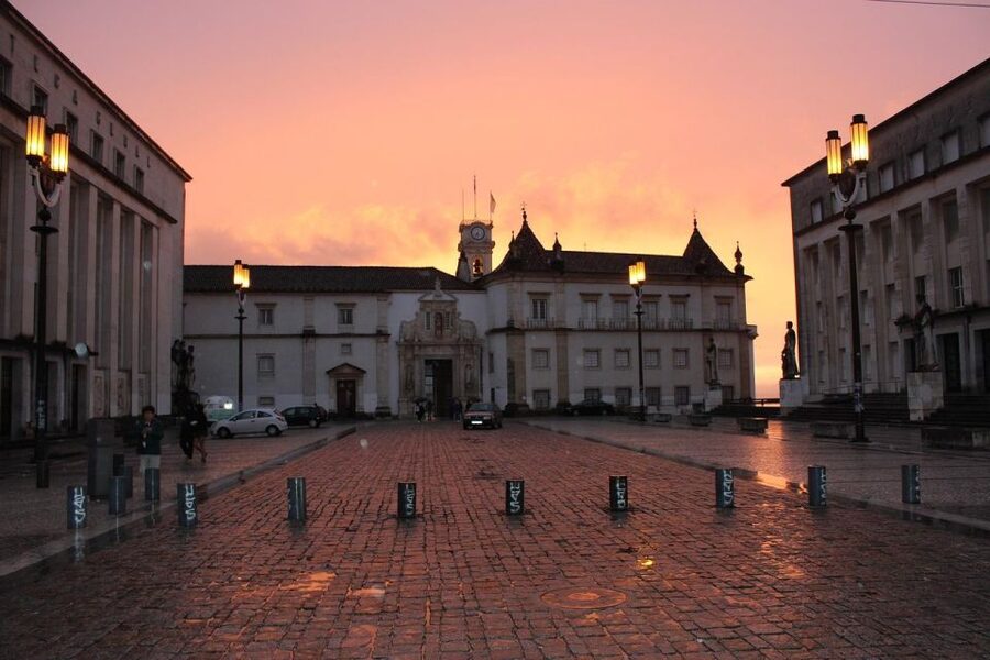 Lisbon to Porto Escapade: Aveiro and Coimbra Delights - Why this Lisbon to Porto route feels like a shortcut, not a slog