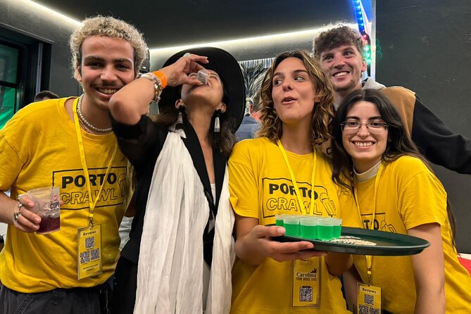 New Years Eve Porto Crawl: 7 drinks, Games, Fun & VIP club entry - First bar energy: getting in, getting served, getting social