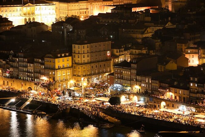 Oporto Airport: Private Arrival Transfer to Porto city hotels - Meeting the Driver in the Arrivals Hall, Without Guesswork