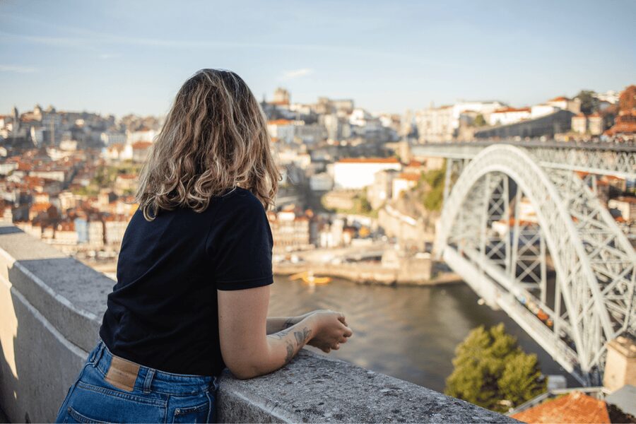 Oporto Tuk Tuk Tour: Among bridges and mysteries - 1.30h - Passing Under Dom Luís I Bridge: A Jewel Up Close