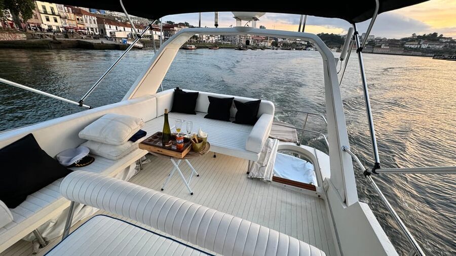 Passeio de barco rio douro inesquecível - Why a Douro Yacht Ride Works Better Than Another Porto Photo Tour