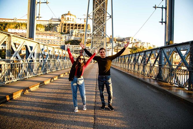 Photoshoot in Porto for Couples - Stop 3: Jardim do Morro for calmer, softer-looking frames