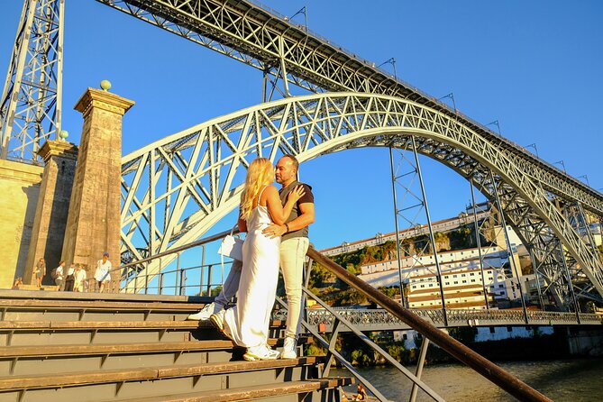 Photoshoot Unforgettable in Porto - Couple or Single - Starting at Jerónymo S. Bento Station, then heading into prime photo territory