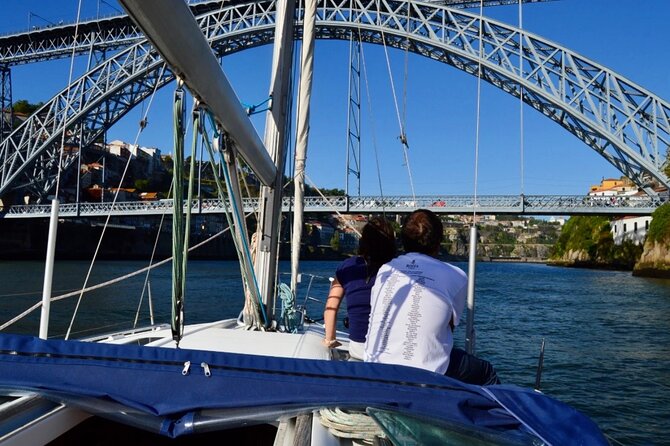 Port : Douro River Cruise (2 h) – Wine & Scenic Views - Under the 1963 bridge, then right to the best photo angles