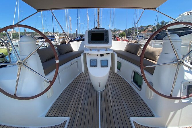 Port : Sailboat & Relax Cruise with Port on the Douro River. - Alfandega Porto Congress Centre and the modern Porto layer