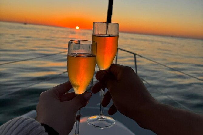 Port shared Thullium Sailboat, enjoy a magical sunset&open sail! - Key highlights to know before you go