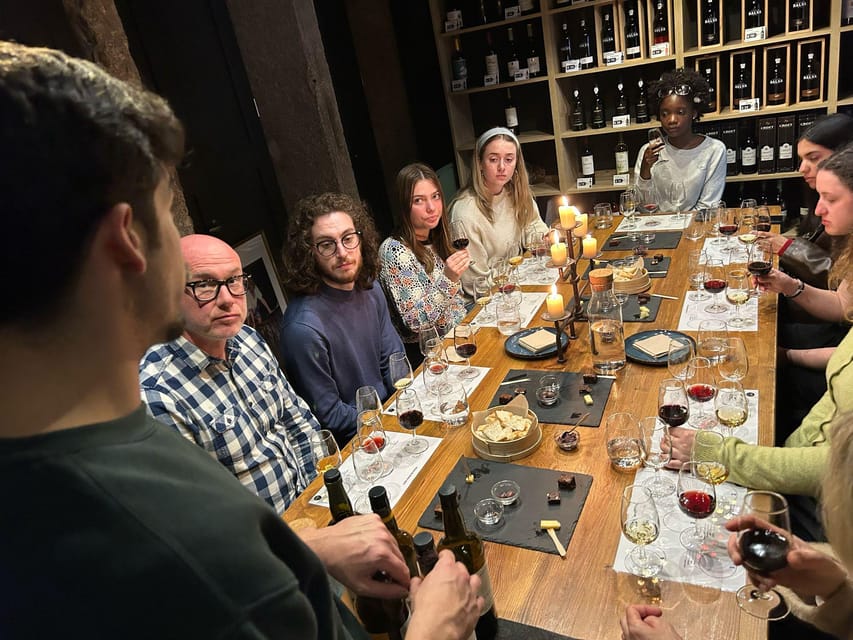 Port Wine class with 3 or 5 Port tasting and pairings - Port wine tasting in Porto, right across from Palácio da Bolsa