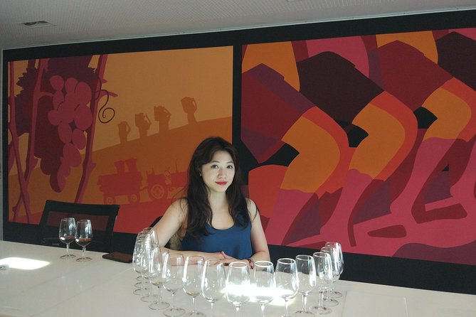 Port Wine Lodges Tour Including 7 Port Wine Tastings (English) - Porto to Gaia on Foot: Getting Oriented Before You Taste