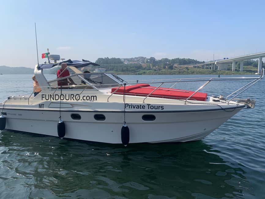 Porto: 2-Hour Boat Tour on the Douro River - Picking the six bridges route versus the natural scenery route