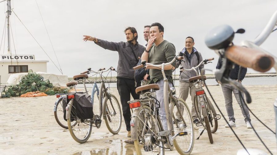 Porto: 3-Hour Bike Tour - Getting rolling at Biclas & Triclas, then cruising into Porto’s working parts