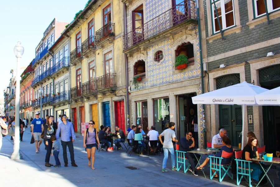Porto: 3-Hour Downtown Walking Tour - Starting at Clérigos Tower, the walk that gives you bearings fast