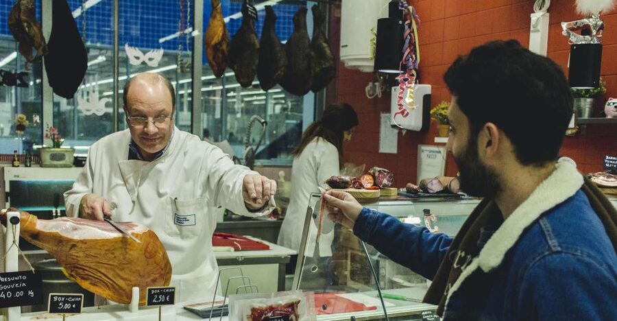 Porto: 3-Hour Food Tour - Liberdade Square and old shops: tasting as you learn the city