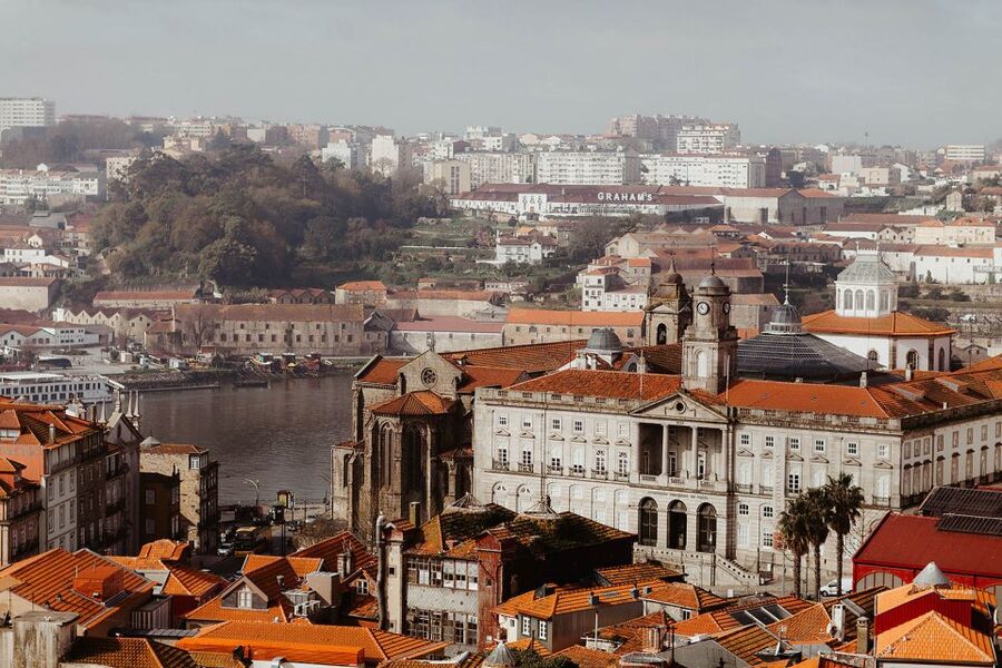 Porto: 3-Hour Guided Walking Tour - Art Nouveau Buildings You Might Otherwise Miss