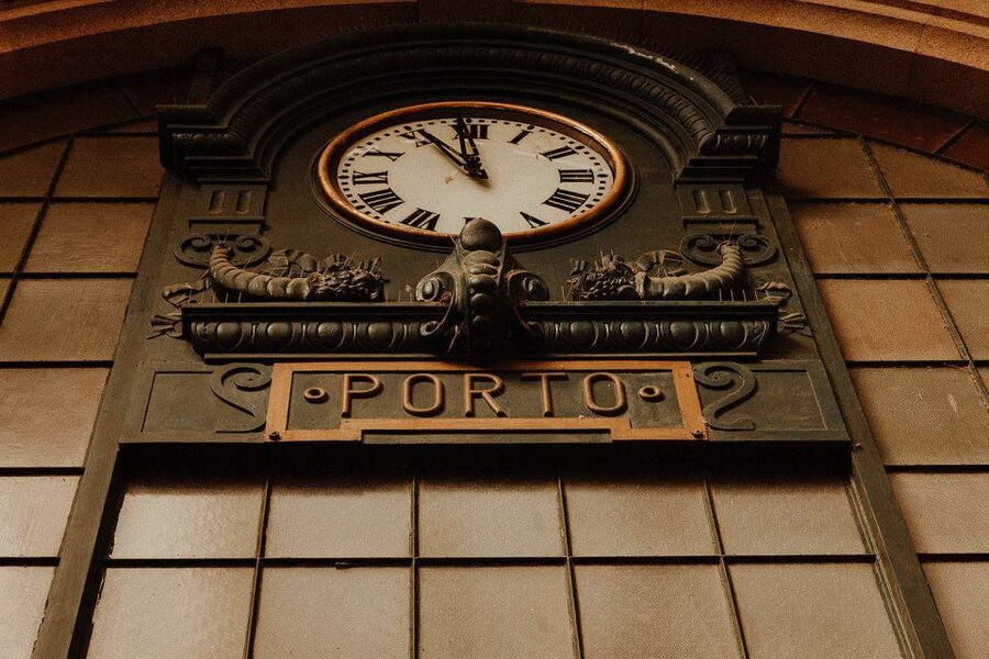 Porto: 3-Hour Guided Walking Tour - The Small Included Cake, and Why That Touch Works