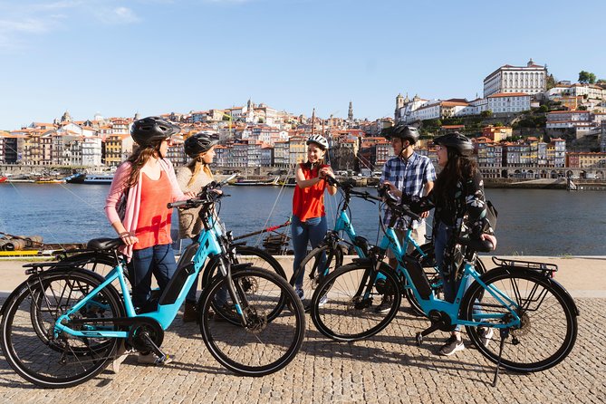 Porto: 3-Hour Old Town & Riverside Bike Tour - Guided Experience - Key moments you will care about